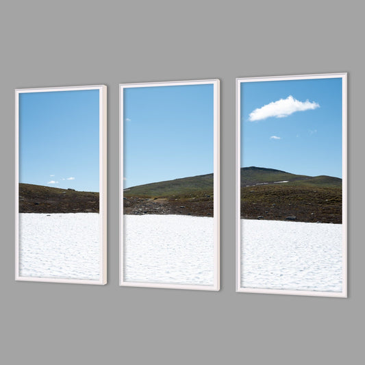 LED-Wandbild Dreiteiler hochkant mit Abstand – Berge & Fjorde