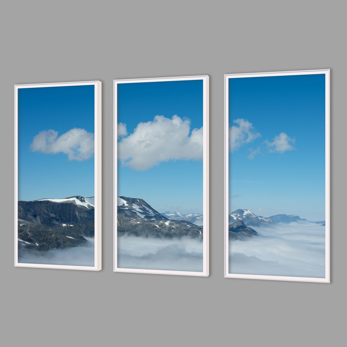 LED-Wandbild Dreiteiler hochkant mit Abstand – Berge & Fjorde