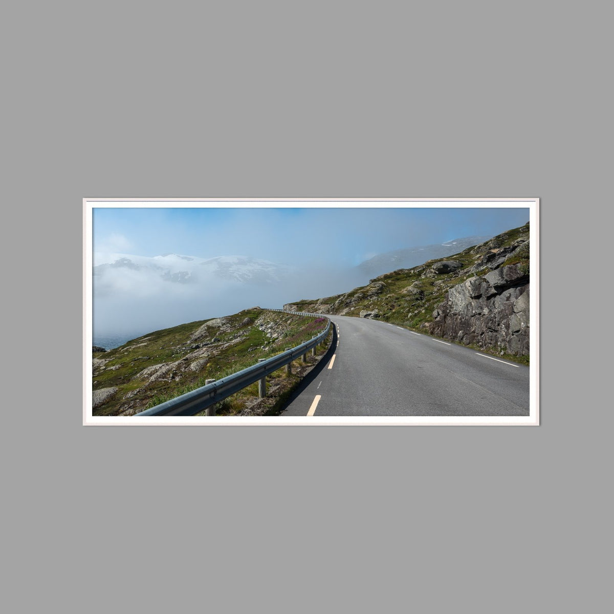 LED-Wandbild 60x120 cm quer – Berge & Fjorde