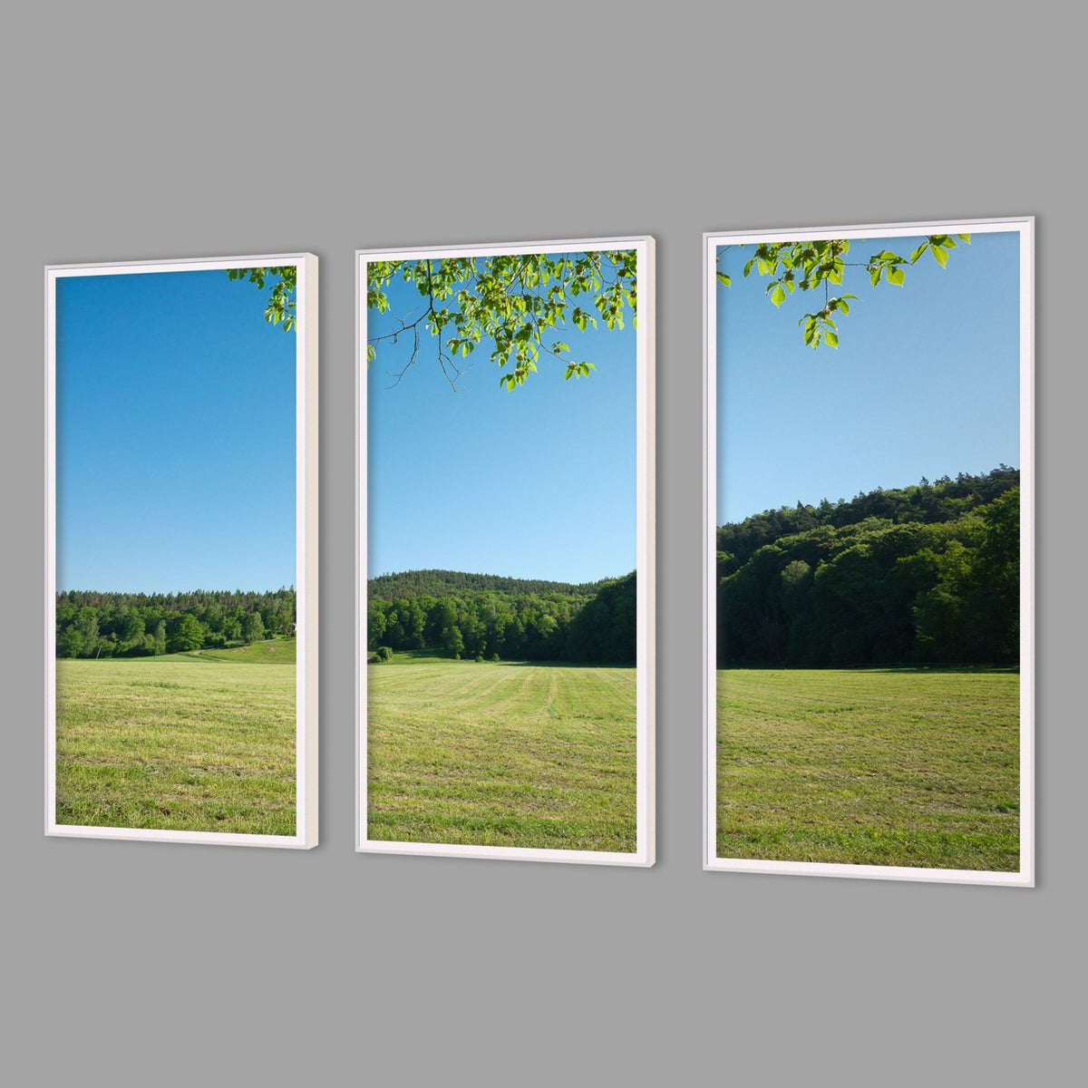 LED-Wandbild Dreiteiler hochkant mit Abstand – Felder & Wiesen